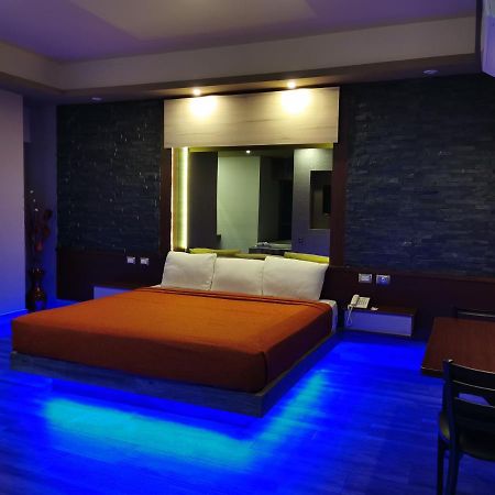Hotel Plaza Arteaga Μοντερέι Εξωτερικό φωτογραφία