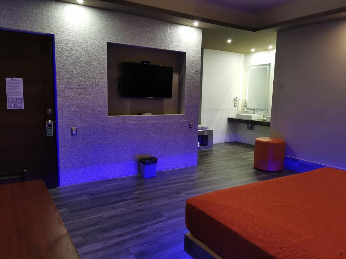 Hotel Plaza Arteaga Μοντερέι Εξωτερικό φωτογραφία