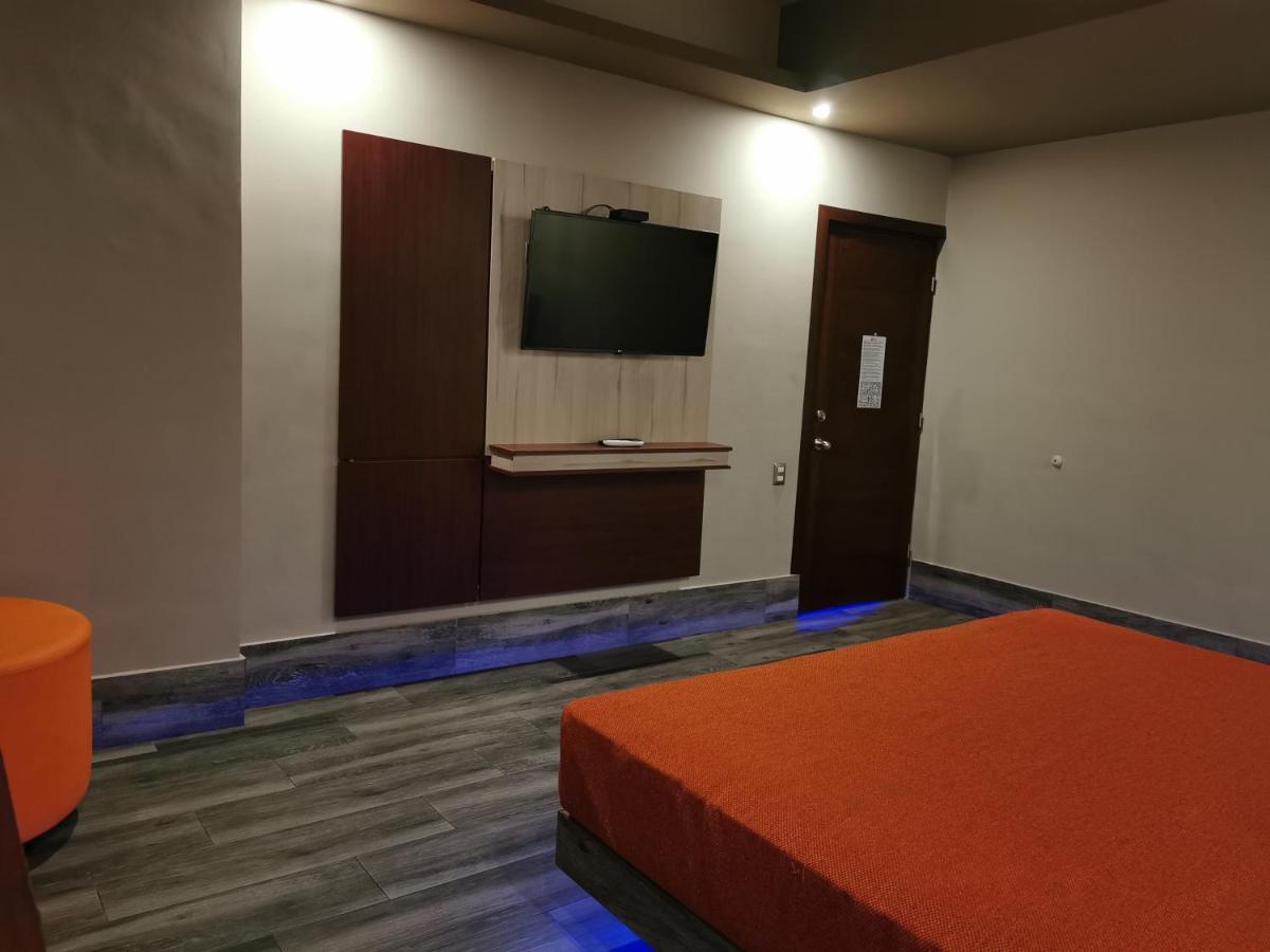 Hotel Plaza Arteaga Μοντερέι Εξωτερικό φωτογραφία